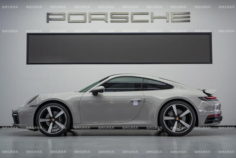 Porsche 911, 2024 — фото 4 из 12