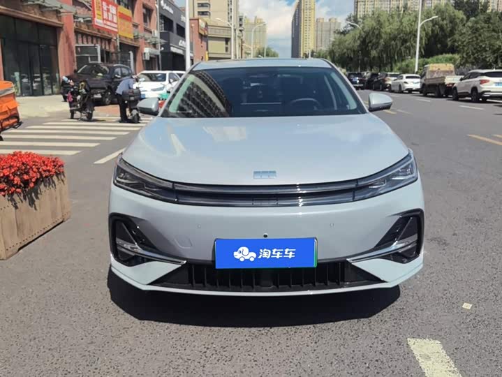 Geely Galaxy A7, 2025 — фото 2 из 9