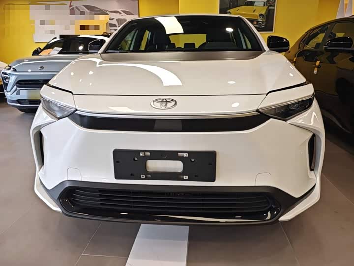 Toyota bZ4X Platinum, 2026 — фото 3 из 9