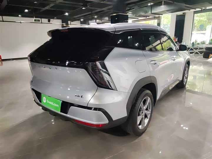 Geely Atlas L, 2025 — фото 7 из 12