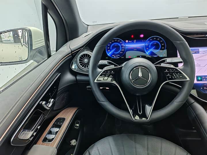 Mercedes-Benz EQS SUV, 2025 — фото 9 из 9