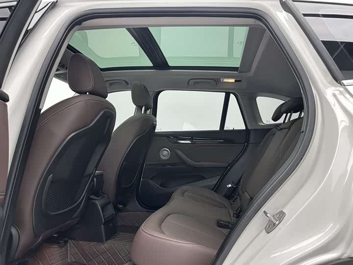 BMW X1, 2022 — фото 6 из 9