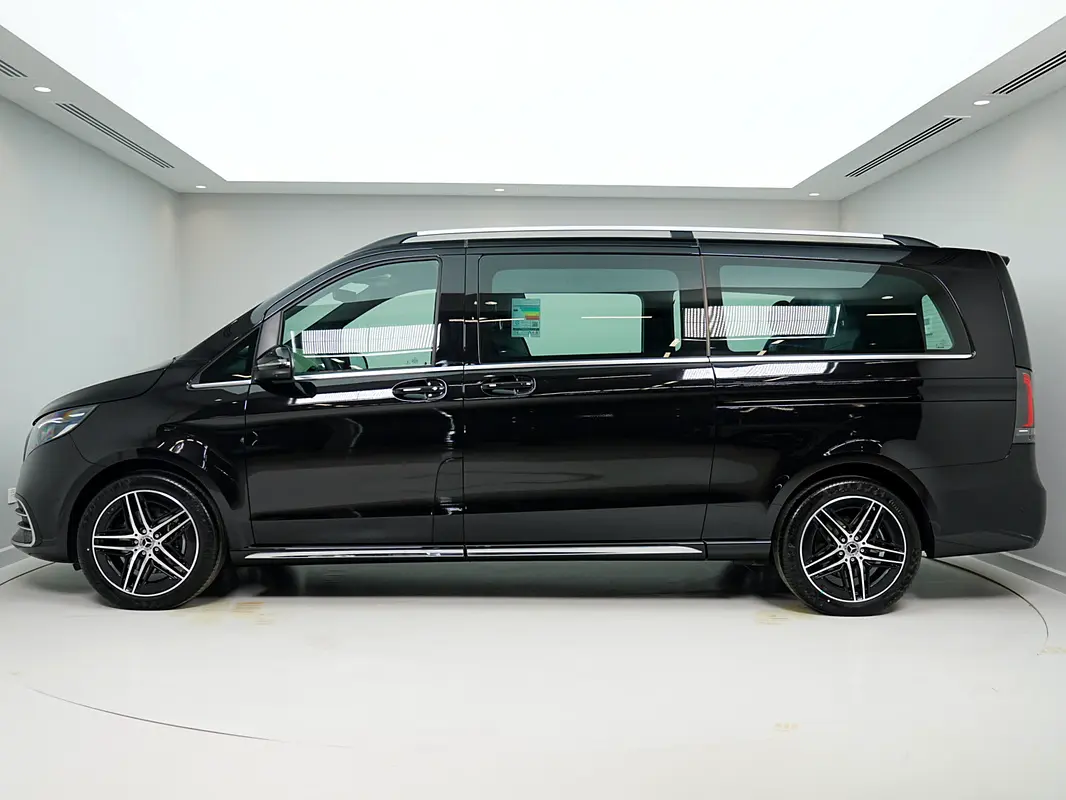 Mercedes-Benz V-Class, 2026 — фото 3 из 10
