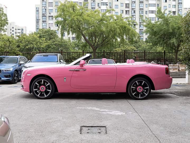 Rolls-Royce Dawn, 2025 — фото 7 из 9