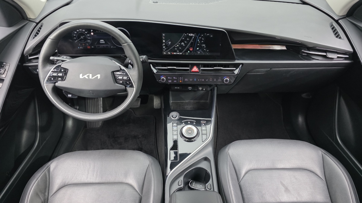 Kia Niro, 2022 — фото 7 из 12