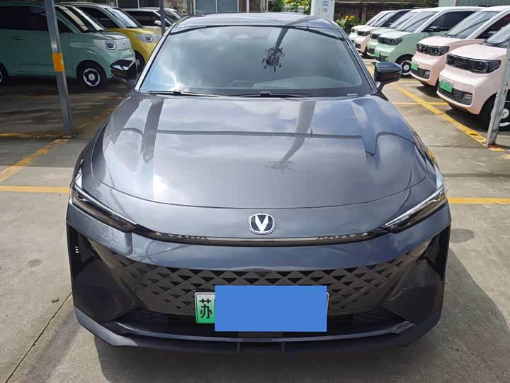 Changan UNI-V Hybrid, 2025 — фото 2 из 9