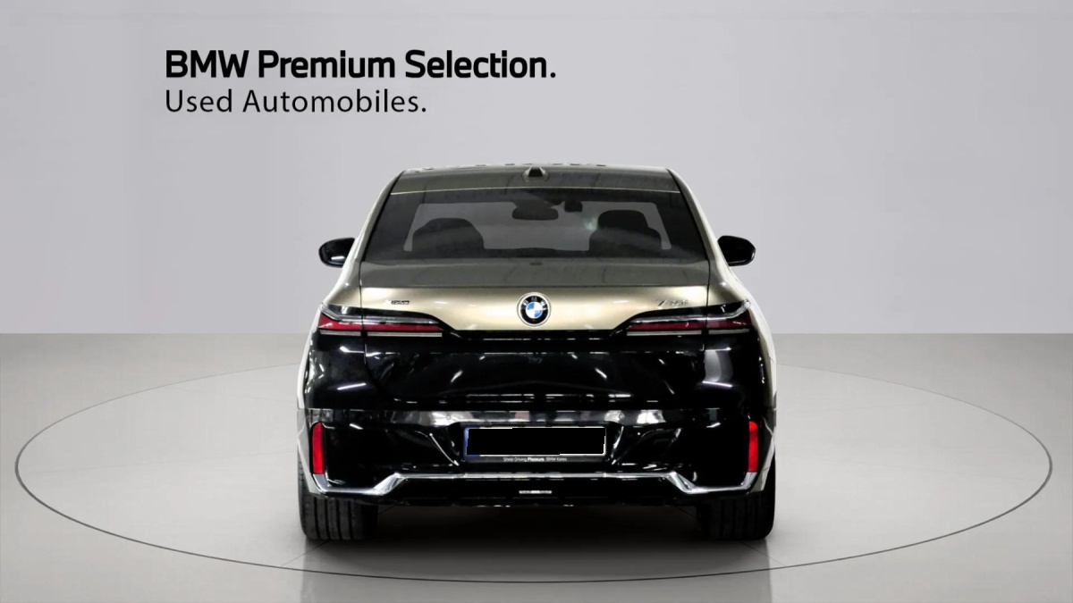 BMW 7 Series, 2024 — фото 4 из 12