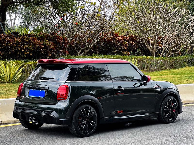 Mini Mini JCW, 2022 — фото 7 из 12