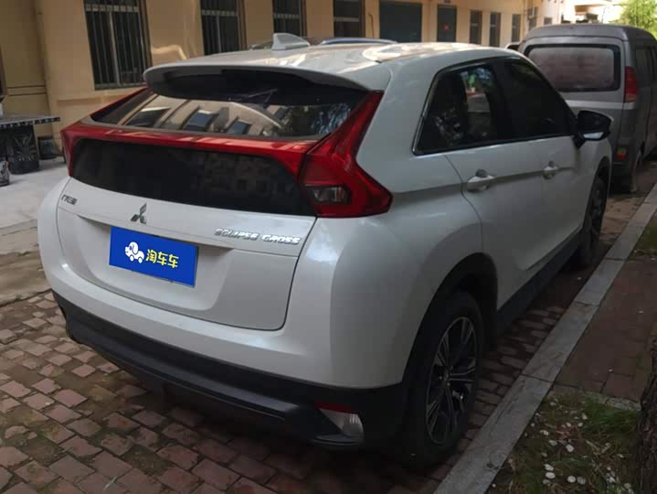 Mitsubishi Eclipse Cross, 2022 — фото 3 из 9