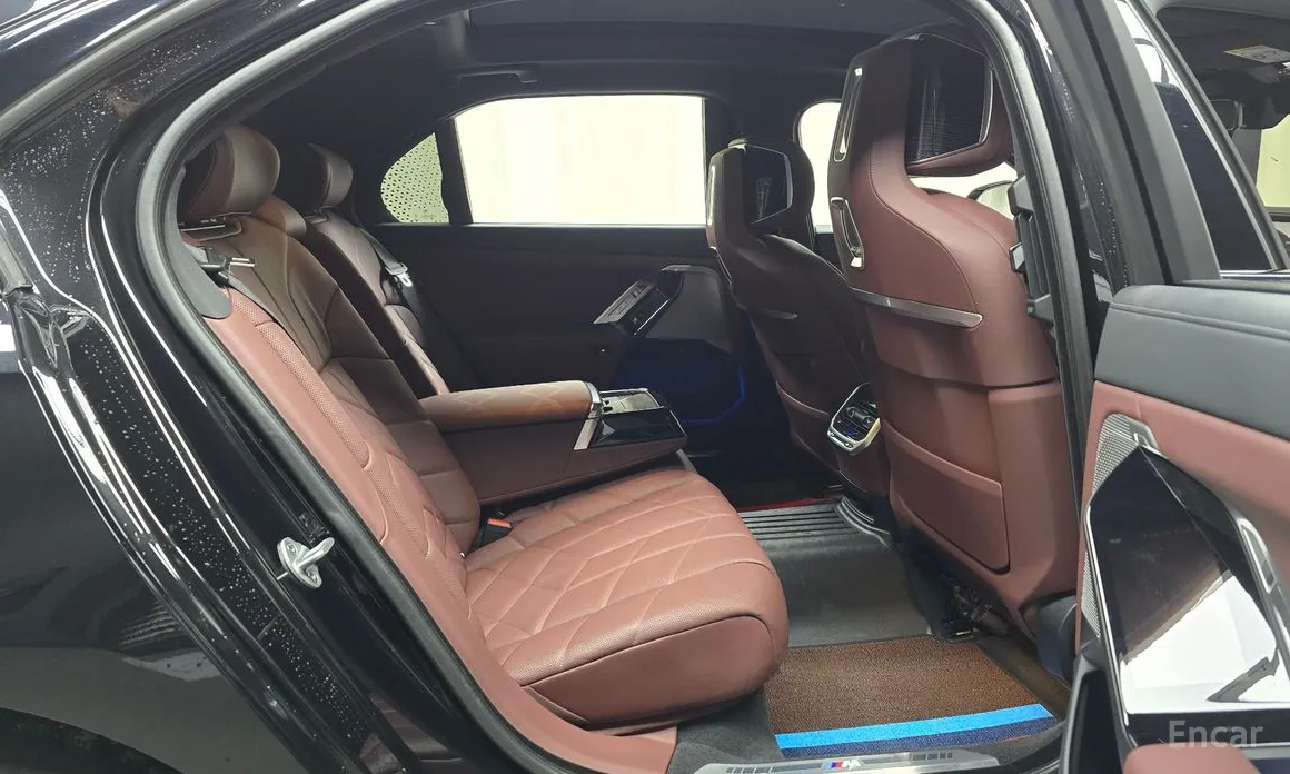 BMW 7 Series, 2024 — фото 12 из 12