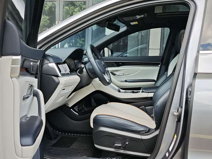 BYD Song Plus Hybrid/EV, 2024 — фото 4 из 9
