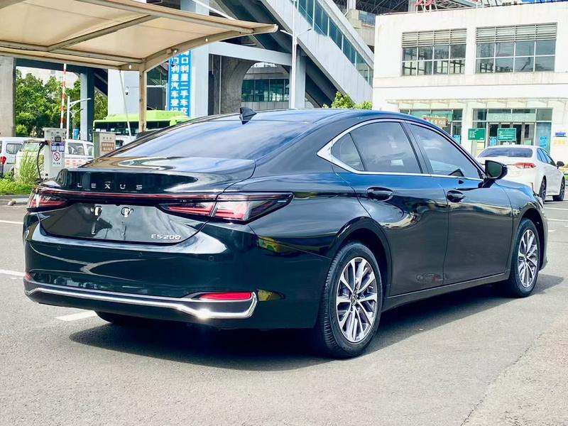 Lexus ES, 2025 — фото 6 из 9