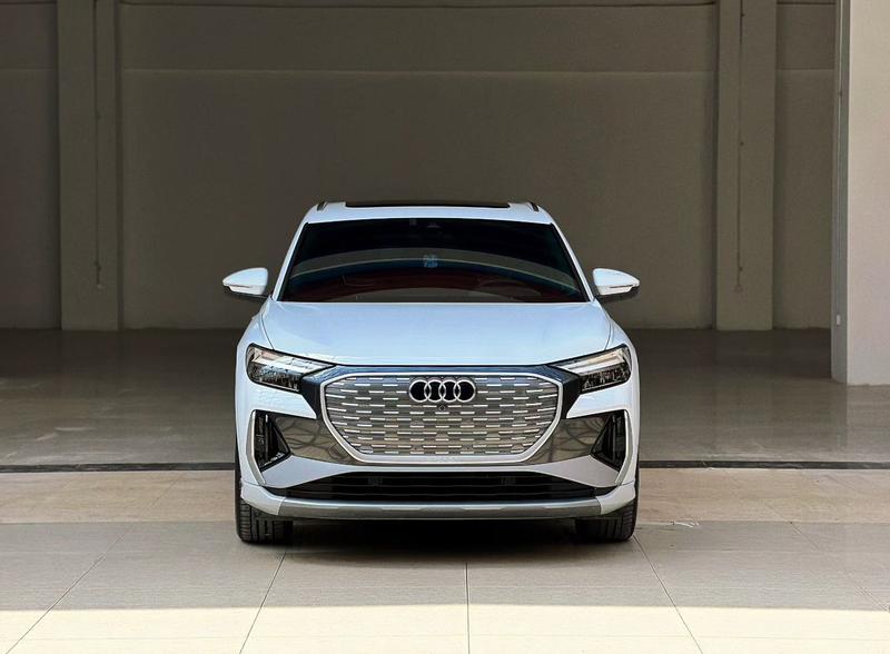 Audi Q4 e-tron, 2024 — фото 2 из 9