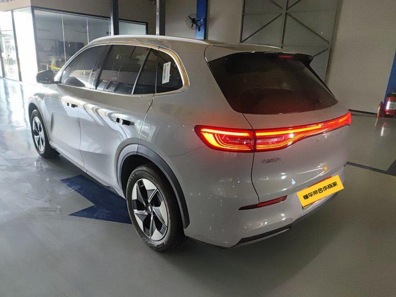 Geely Galaxy E5, 2024 — фото 3 из 10