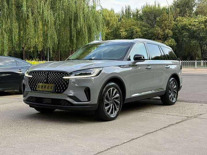 Lincoln Aviator, 2025 — купить в Ярославле под ключ