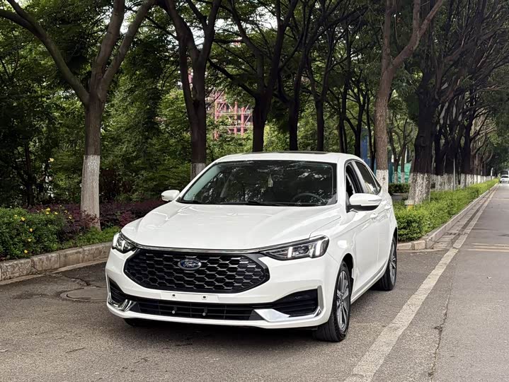 Ford Escort, 2022 — купить в Санкт-Петербурге под ключ
