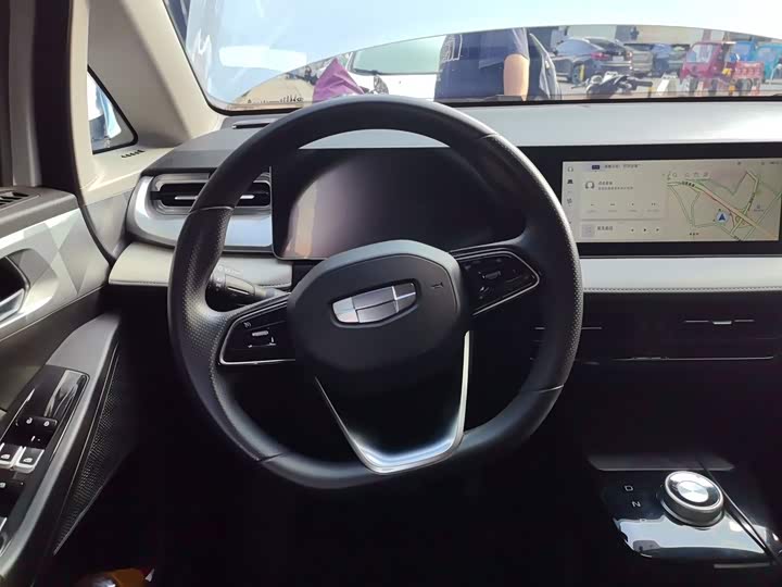 Geely Geometry E Firefly, 2023 — фото 6 из 9
