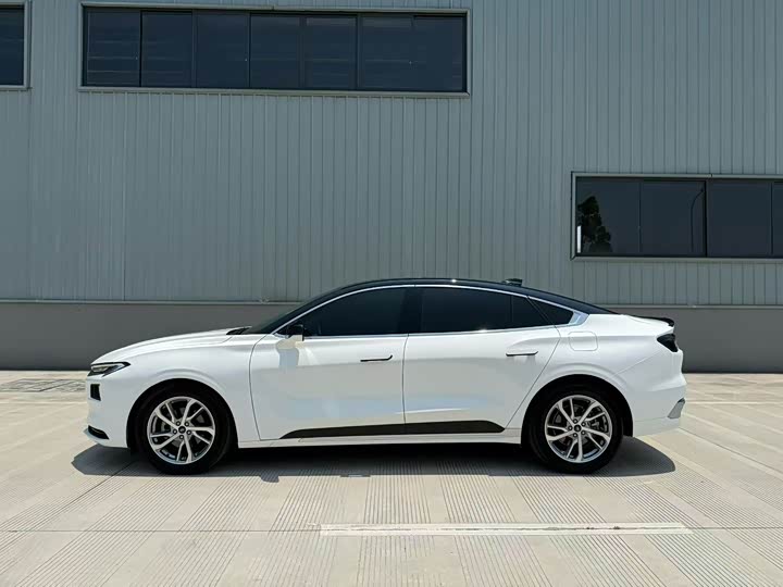 Ford Mondeo, 2022 — фото 3 из 9