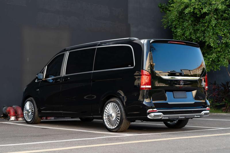 Mercedes-Benz V-Class, 2023 — фото 4 из 12