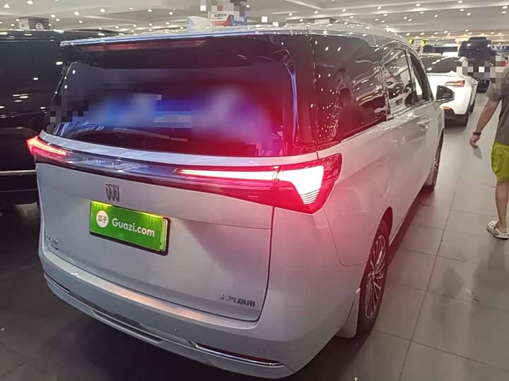 Buick GL8 Hybrid, 2025 — фото 7 из 9