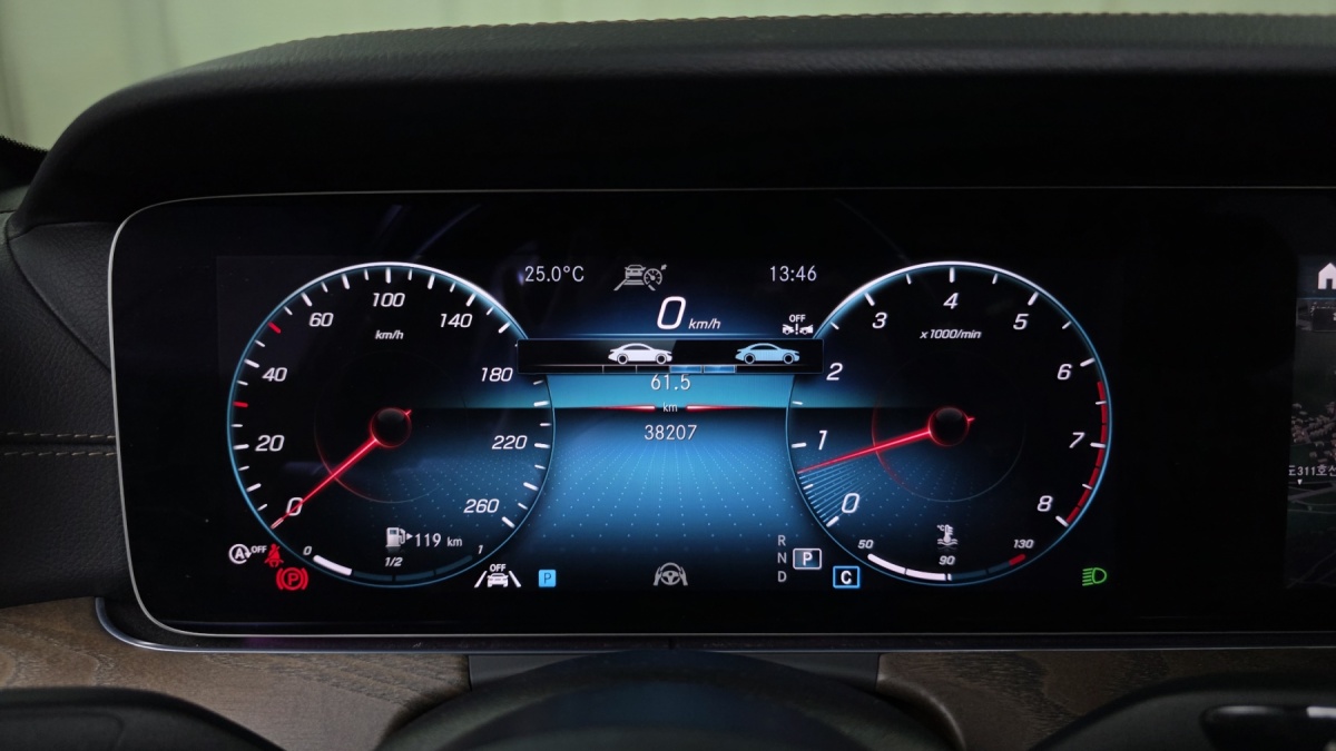 Mercedes-Benz E-Class, 2021 — фото 8 из 12