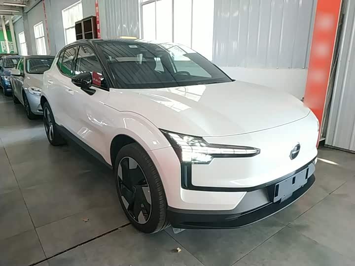 Volvo EX30, 2025 — фото 4 из 9