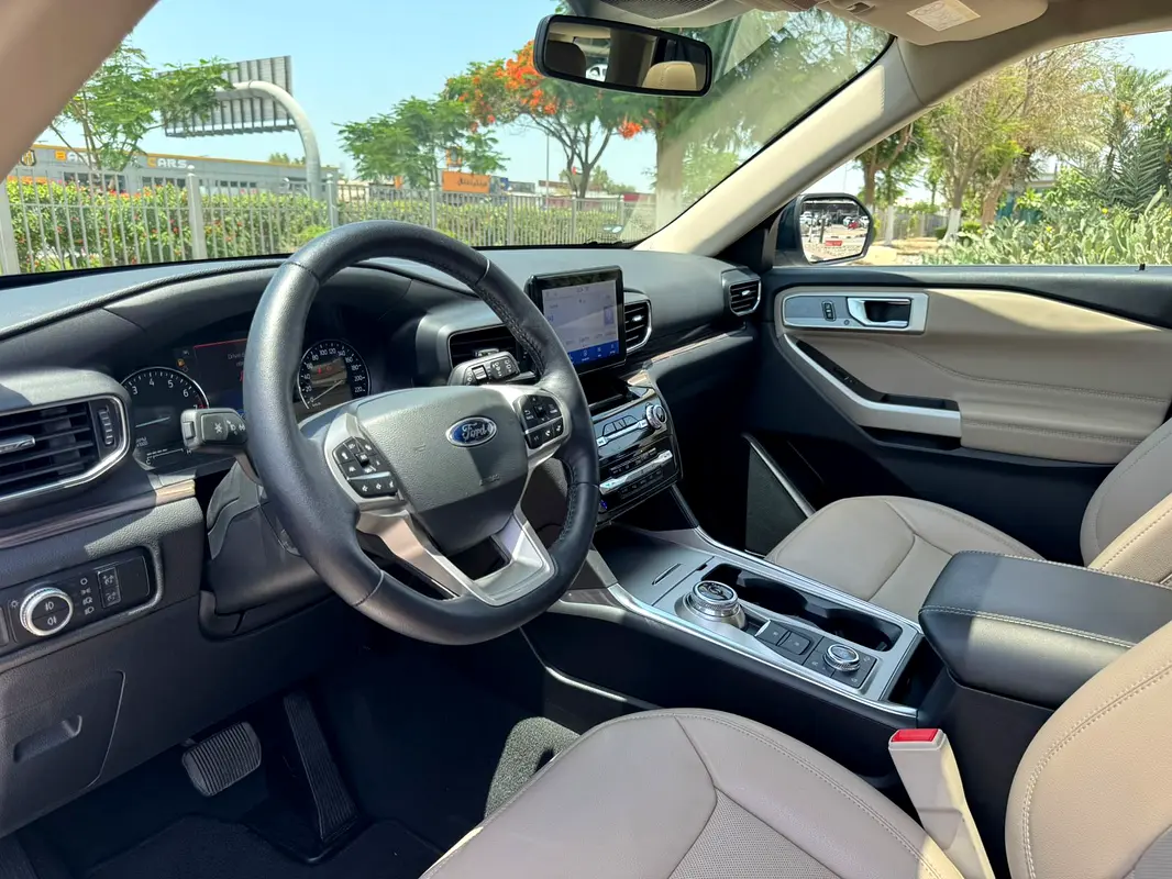 Ford Explorer, 2022 — фото 7 из 10