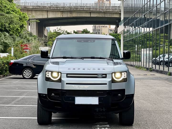 Land Rover Defender, 2022 — фото 2 из 9