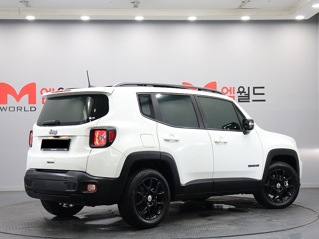 Jeep Renegade, 2022 — фото 4 из 12