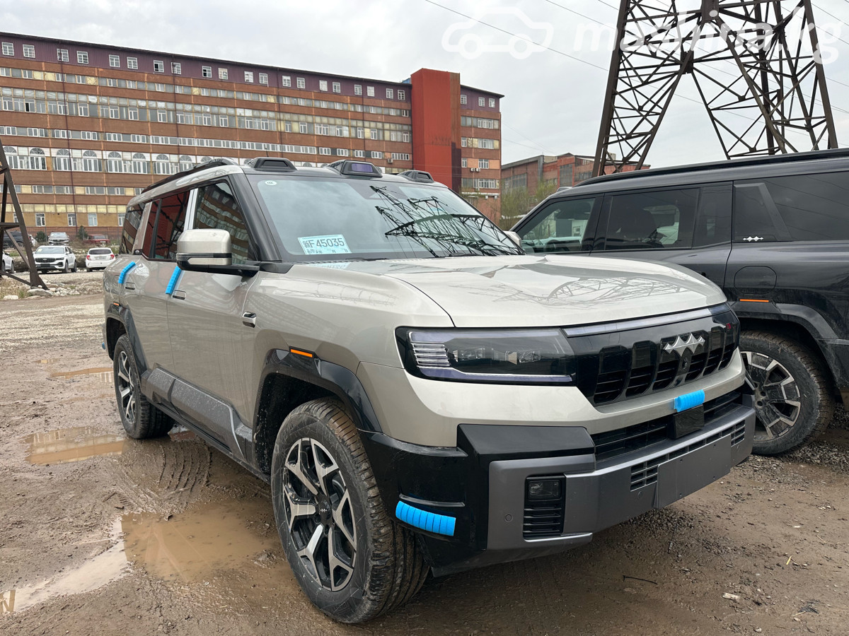 BYD Fangchengbao Leopard 8, 2025 — фото 2 из 5