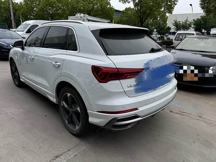 Audi Q3, 2022 — фото 7 из 7