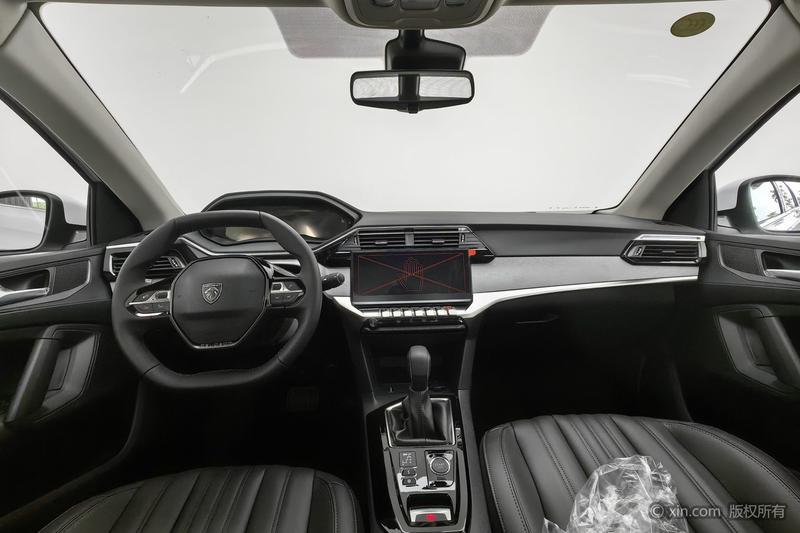Peugeot 408, 2026 — фото 8 из 12