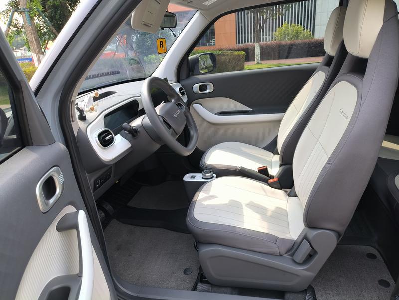 Geely Galaxy Panda Mini, 2025 — фото 8 из 11