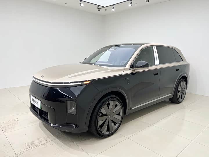 LiXiang L8, 2026 — купить в Саратове под ключ