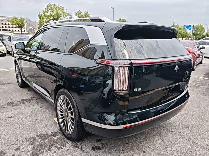 GAC Hyptec HL, 2025 — фото 5 из 9