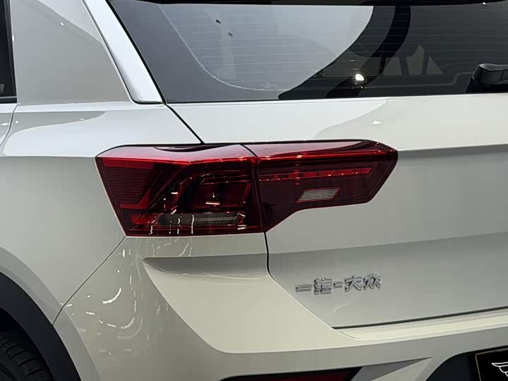 Volkswagen T-Roc, 2022 — фото 2 из 9