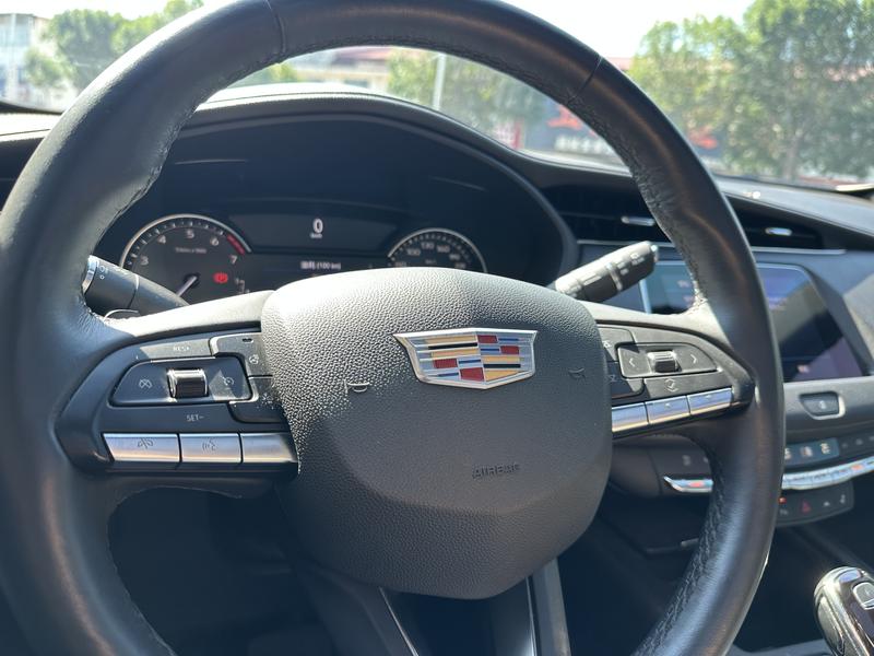 Cadillac XT4, 2021 — фото 8 из 12