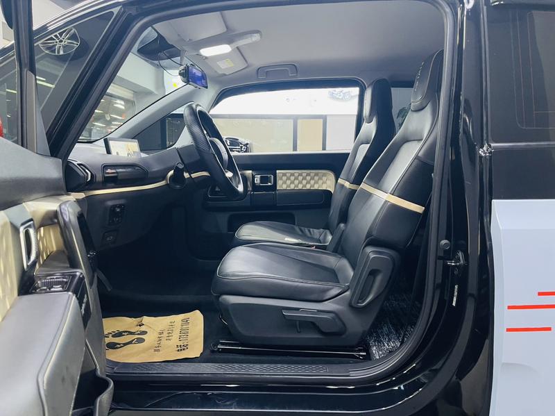 Baojun KiWi EV, 2021 — фото 8 из 9