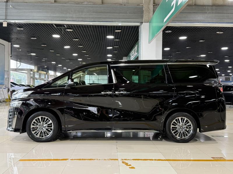 Toyota Vellfire, 2022 — фото 4 из 12