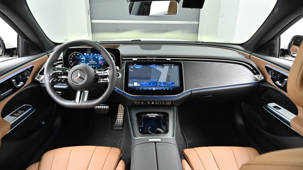 Mercedes-Benz E-Class, 2025 — фото 6 из 12