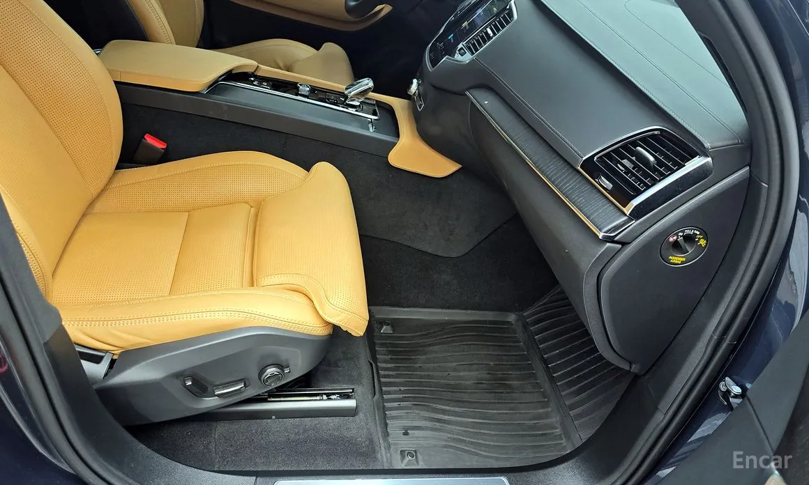 Volvo XC90, 2024 — фото 12 из 12
