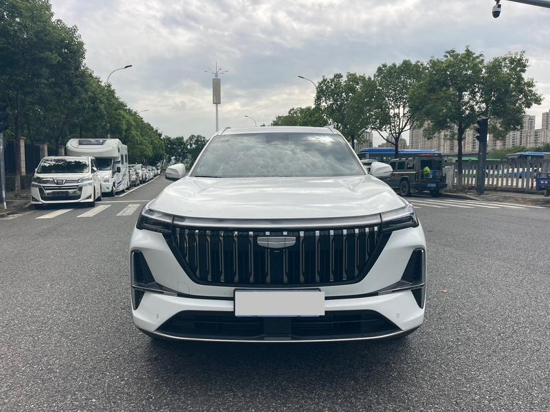 Geely Atlas L, 2025 — фото 2 из 12