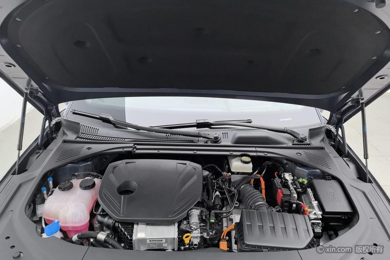 Geely Galaxy Starshine 8 EM-i, 2025 — фото 6 из 12