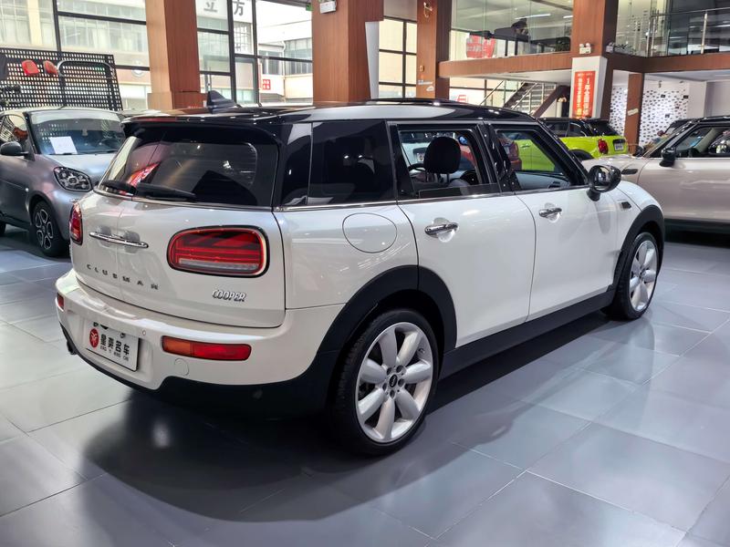 Mini Clubman, 2024 — фото 5 из 12