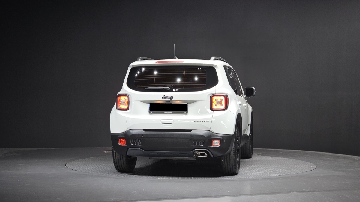 Jeep Renegade, 2022 — фото 4 из 12