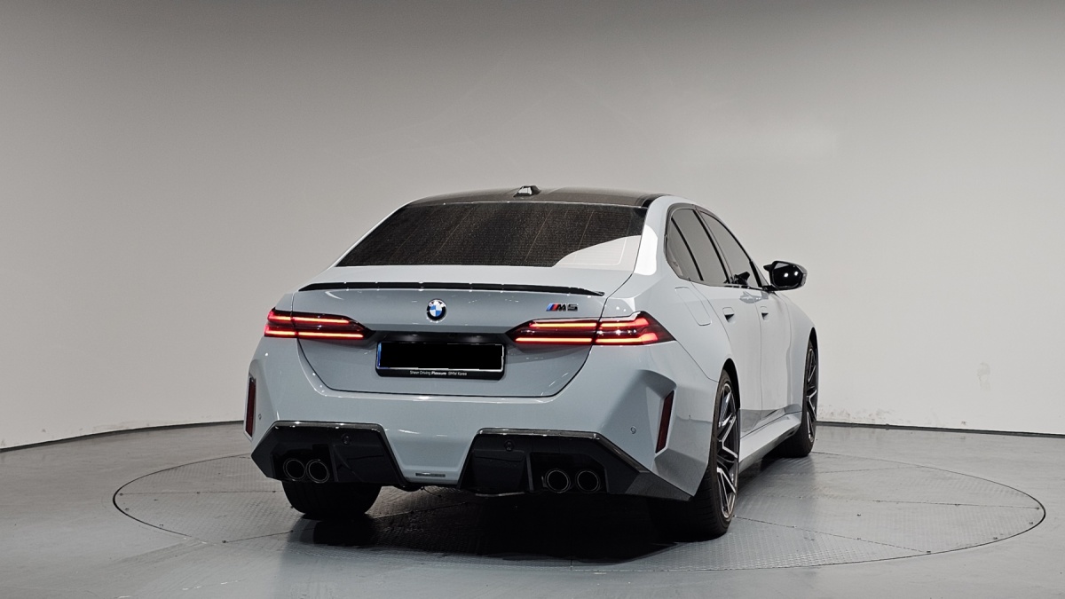 BMW M5, 2025 — фото 4 из 12