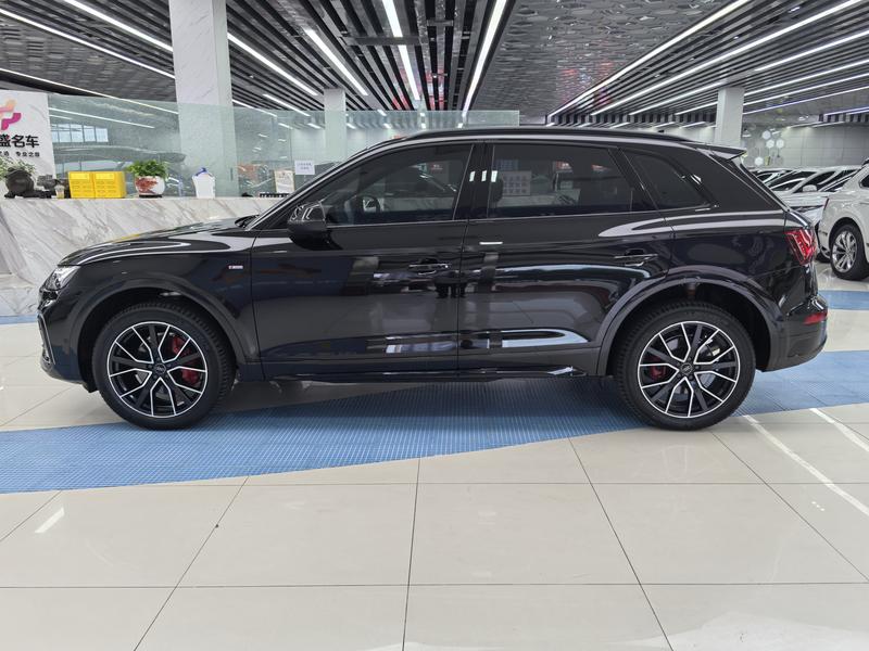 Audi Q5L, 2025 — фото 4 из 12