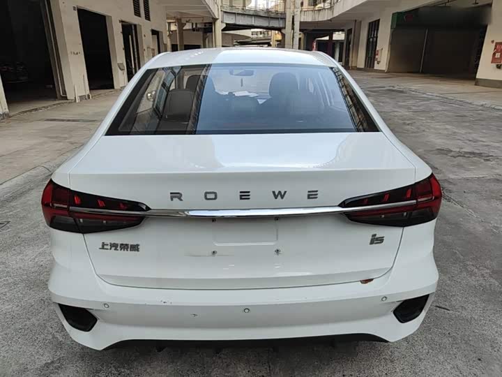 Roewe i5, 2023 — фото 6 из 9