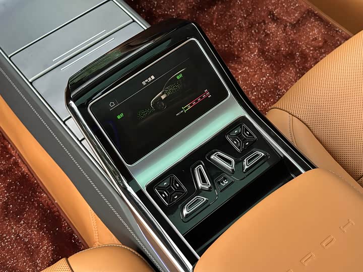 Audi A8, 2024 — фото 9 из 9
