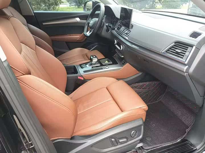 Audi Q5L, 2022 — фото 6 из 9